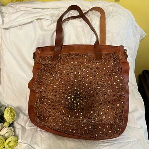 Old Trend Leather tote